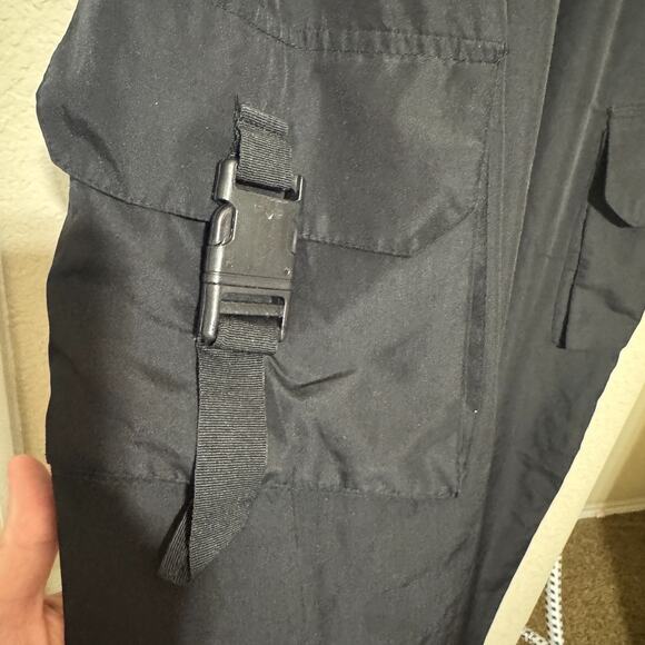 Boohoo Man black Cargo joggers mens Small lightweight pull on parachute combat - Picture 4 of 8